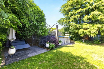 Swimming Pool Photo of 20131 121a Avenue, Maple Ridge, BC
