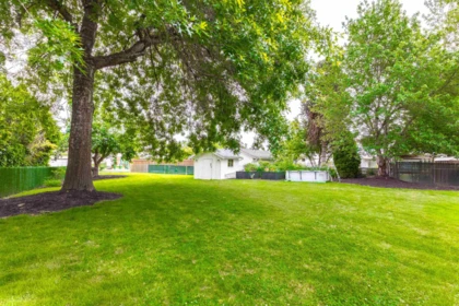 Neighborhood Park Photo Near 45995 Ivy Avenue, Chilliwack, BC