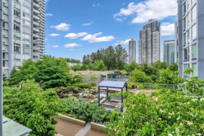 Backyard Photo of 2 13720 100 Avenue, Surrey, BC