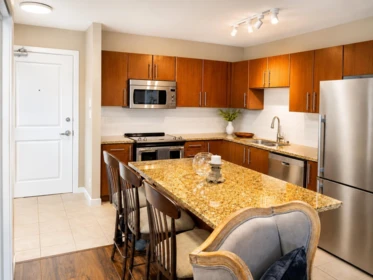 1303 2088 Madison Avenue, Burnaby, BC, Burnaby — Apartment/Condo for sale