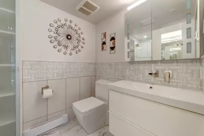 Office / Den Photo of 704 2468 E Broadway, Vancouver, BC