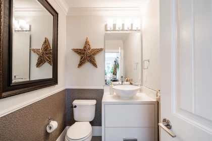 Walk-In Closet Photo of 6128 150b Street, Surrey, BC