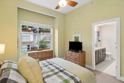 Office / Den Photo of 2 3025 Baird Road, North Vancouver, BC