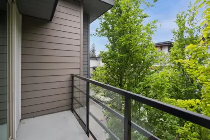 Outdoor Deck Photo of 2 3025 Baird Road, North Vancouver, BC