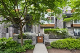 2 3025 Baird Road, North Vancouver, BC