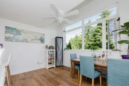 Breakfast Nook Photo of 1 623 Farnham Road, Gibsons, BC