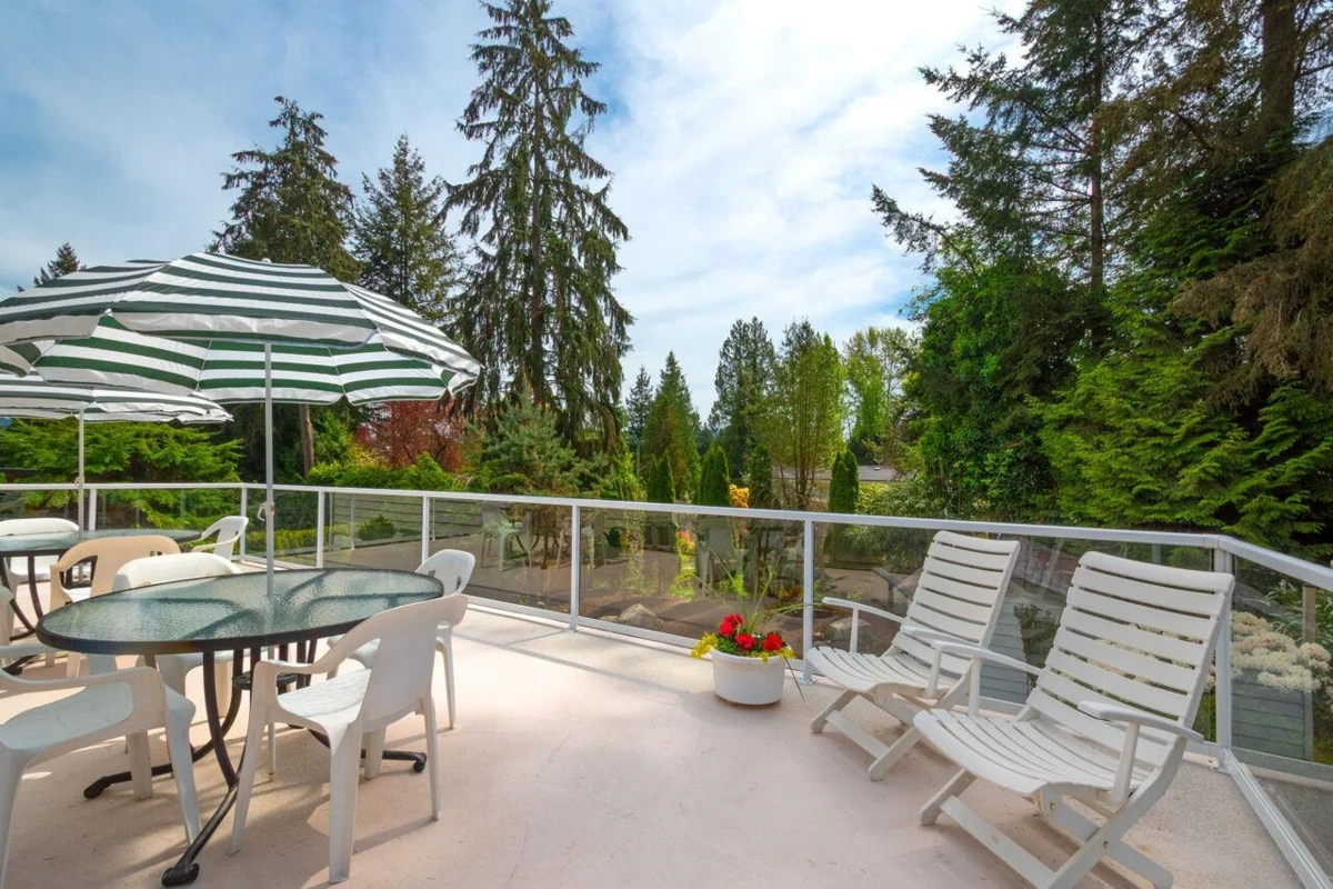 Family Room Photo of 4057 Violet Street, North Vancouver, BC