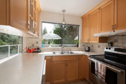 Powder Room Photo of 4057 Violet Street, North Vancouver, BC