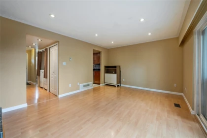 Kitchen Photo of 517 9651 Glendower Drive, Richmond, BC