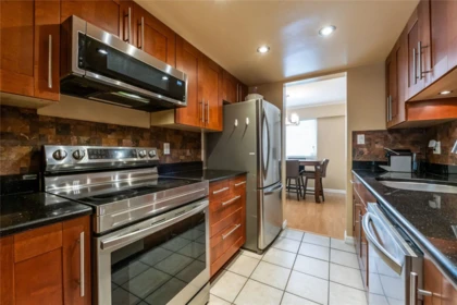 Primary Bathroom Photo of 517 9651 Glendower Drive, Richmond, BC