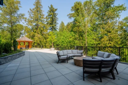 Garden / Landscaping Photo of 411 3182 Gladwin Road, Abbotsford, BC