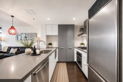 Kitchen Island Photo of 803 788 RICHARDS STREET, Vancouver BC V6B 0C7
