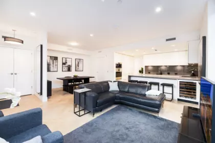 601 W 31st Avenue, Vancouver, BC, Vancouver — Townhouse for sale