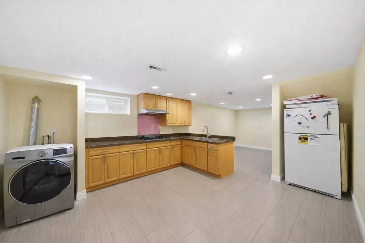Family Room Photo of 5679 Clinton Street, Burnaby, BC
