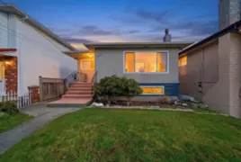 5679 Clinton Street, Burnaby, BC
