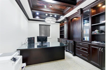 Walk-In Closet Photo of 21098 85 Avenue, Langley, BC