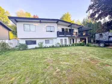 Breakfast Nook Photo of 35014 High Drive, Abbotsford, BC