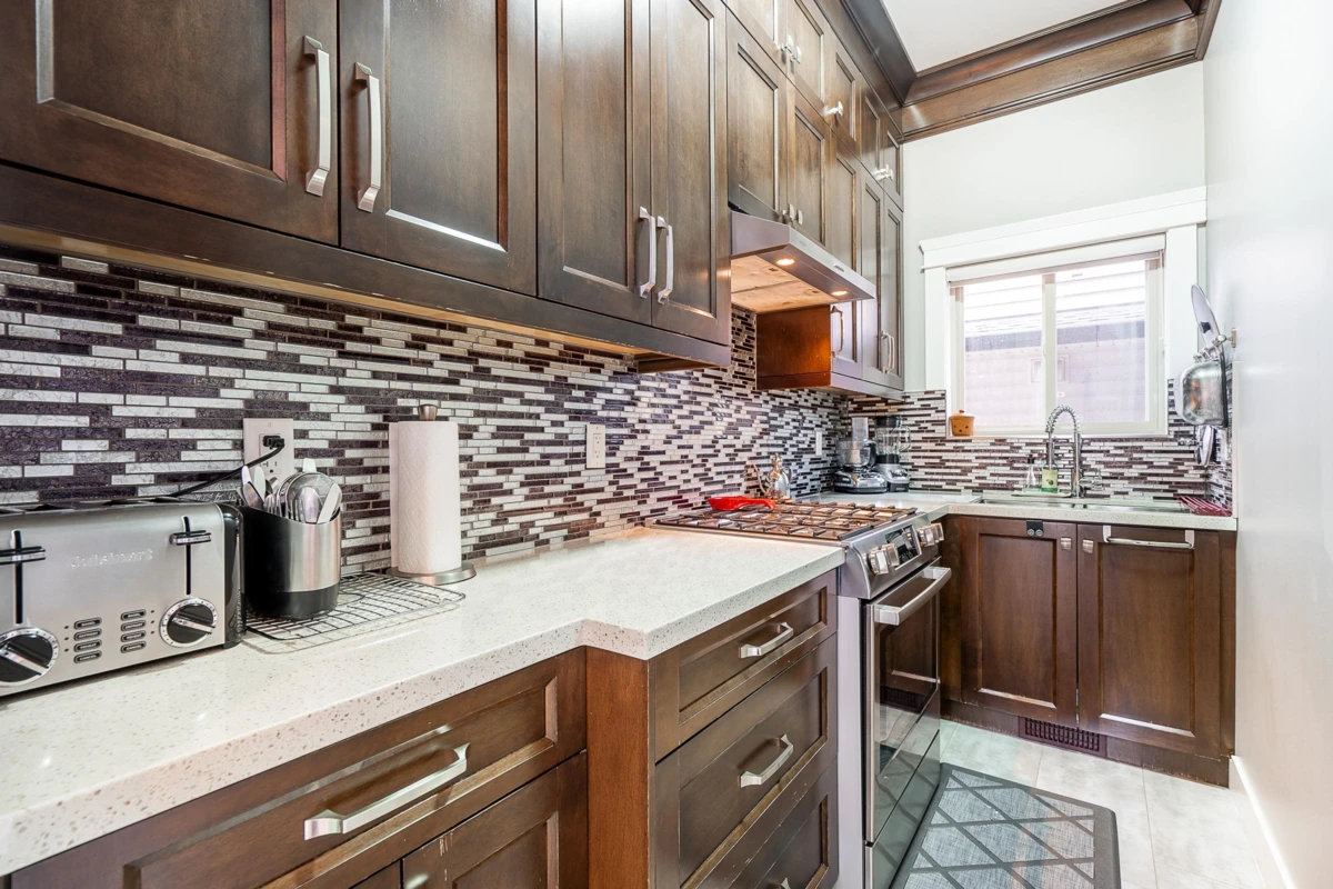 Dining Area Photo of 1400 Coast Meridian Road, Coquitlam, BC