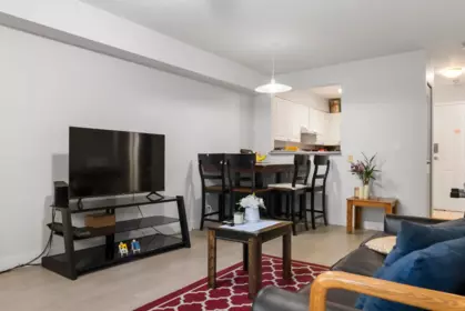 Kitchen Photo of 310 14377 103 Avenue, Surrey, BC