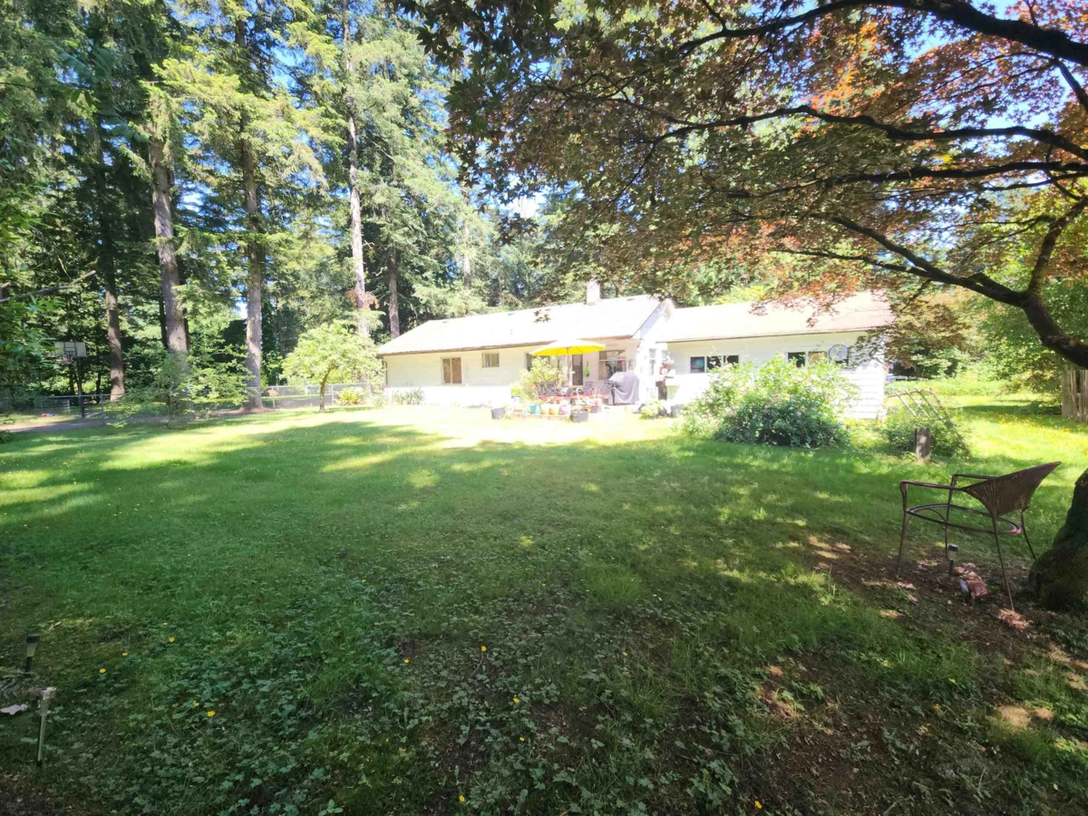 Family Room Photo of 20176 28 Avenue, Langley, BC