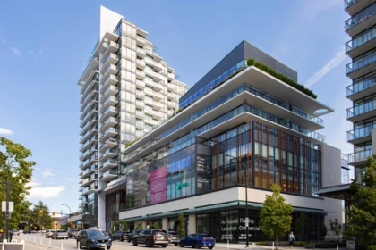 202 135 E 13th Street, North Vancouver, BC, North Vancouver — Apartment/Condo for sale
