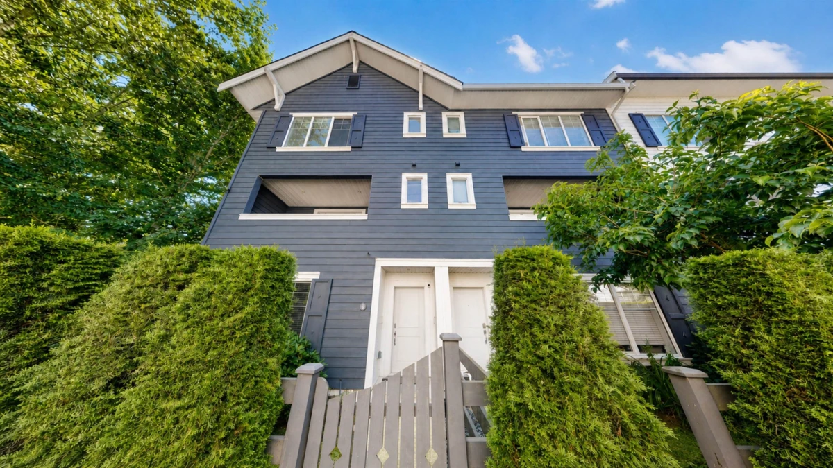 Exterior Rear Photo of 8 16357 15 Avenue, Surrey, BC