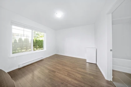Staircase Photo of 8 16357 15 Avenue, Surrey, BC
