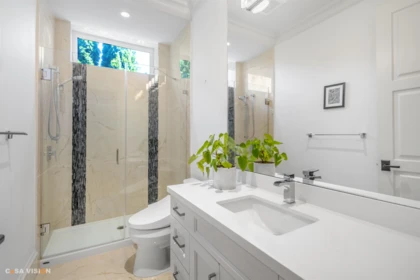 Guest Bathroom Photo of 991 Cross Creek Road, West Vancouver, BC