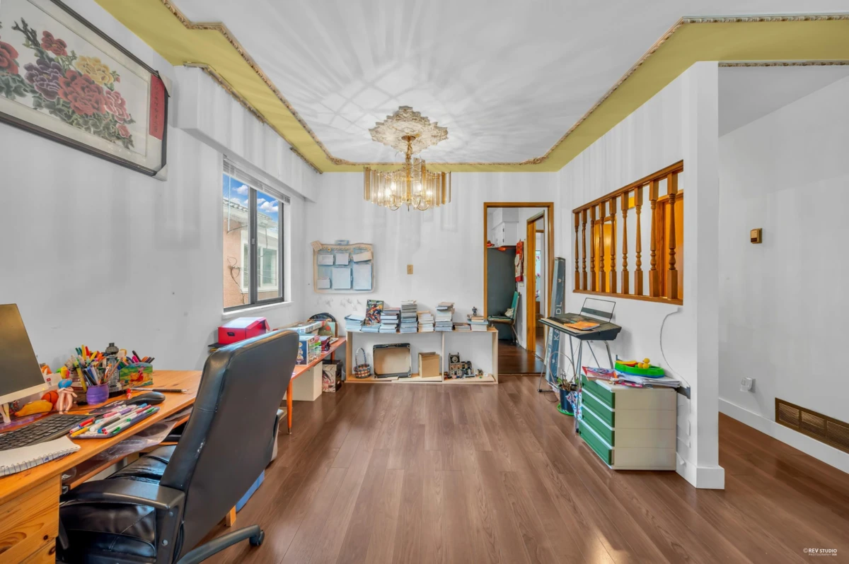 Family Room Photo of 3334 Archimedes Street, Vancouver, BC