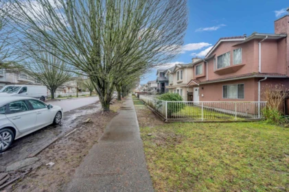 Garden / Landscaping Photo of 3334 Archimedes Street, Vancouver, BC