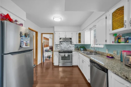 Primary Bedroom Photo of 3334 Archimedes Street, Vancouver, BC