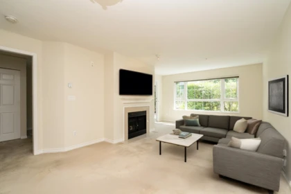 Kitchen Photo of 137 2980 Princess Crescent, Coquitlam, BC