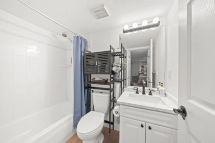 Hallway Photo of 103 20189 54 Avenue, Langley, BC