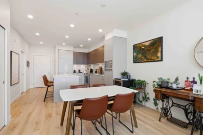 Kitchen Island Photo of 414 1892 Starling Drive, Tsawwassen, BC