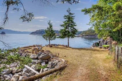 Garden / Landscaping Photo of 1 12139 Sunshine Coast Highway, Madeira Park, BC