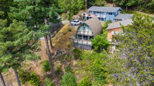 1 12139 Sunshine Coast Highway, Madeira Park, BC
