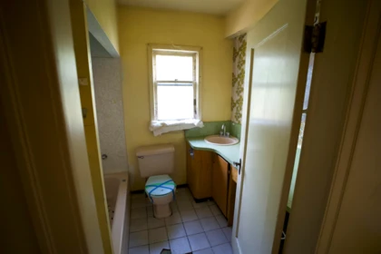 Primary Bathroom Photo of 9400 Patterson Road, Richmond, BC