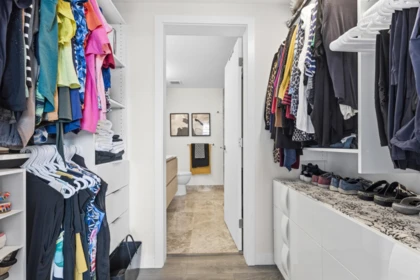 Powder Room Photo of 1607 305 Morrissey Road, Port Moody, BC