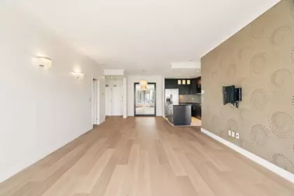 2205 6220 Mckay Avenue, Burnaby, BC, Burnaby — Apartment/Condo for sale