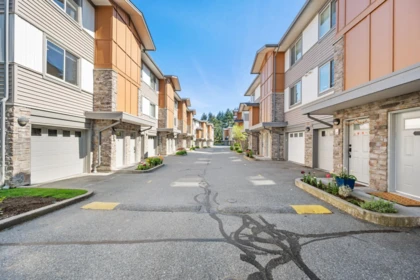 Front Yard Photo of 81 34248 King Road, Abbotsford, BC