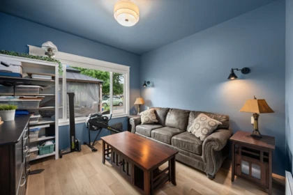 Guest Bathroom Photo of 21857 64 Avenue, Langley, BC