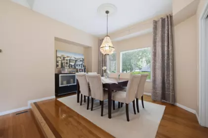 Breakfast Nook Photo of 10482 Ashdown Place, Surrey, BC