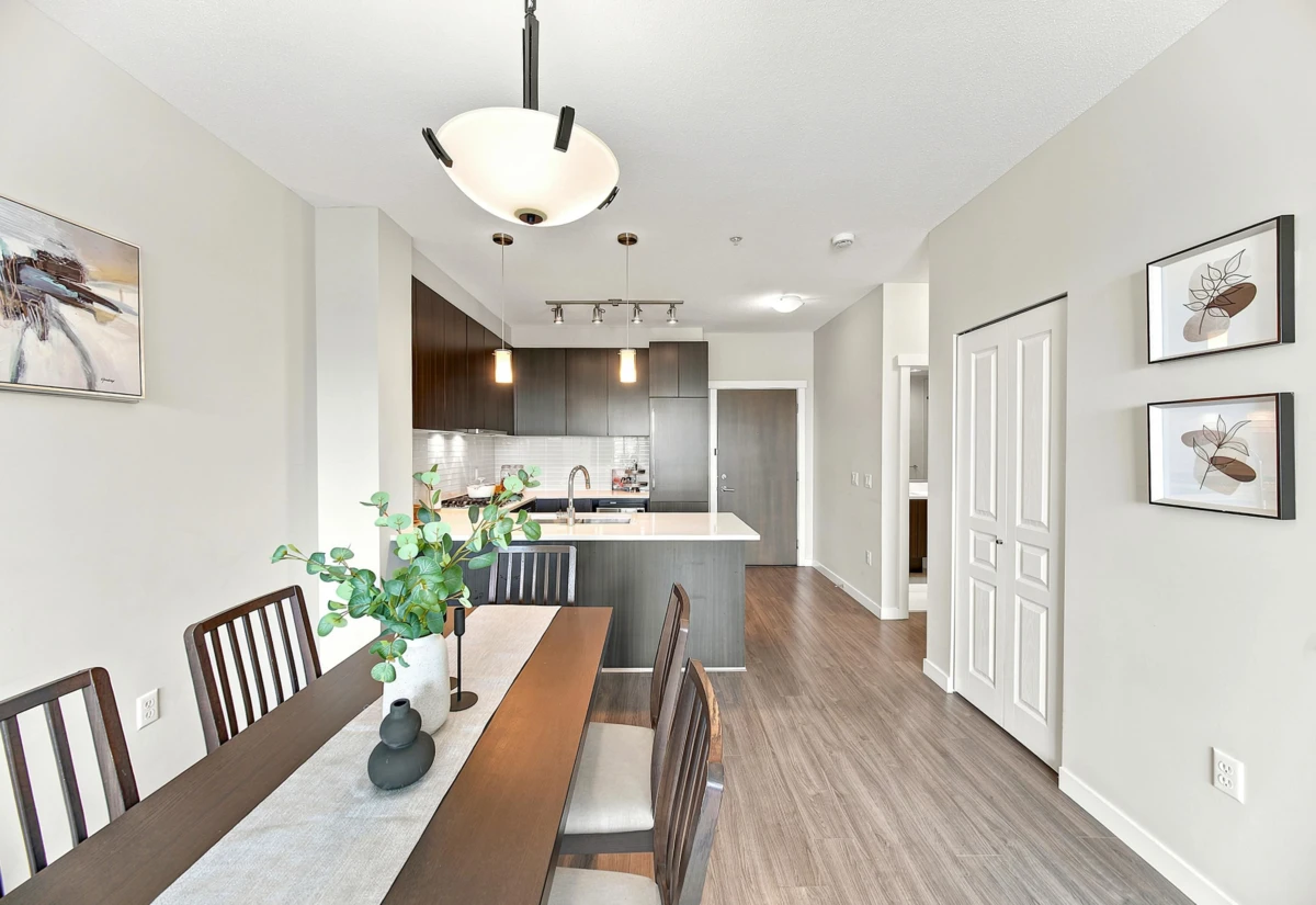 Family Room Photo of 613 9399 Alexandra Road, Richmond, BC