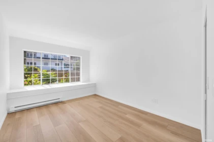 Powder Room Photo of 110 125 W 18th Street, North Vancouver, BC