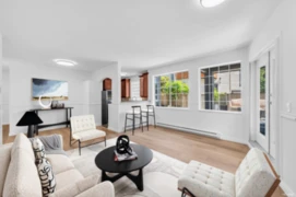 110 125 W 18th Street, North Vancouver, BC