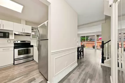 Breakfast Nook Photo of 3023 Centaurus Drive, Burnaby, BC