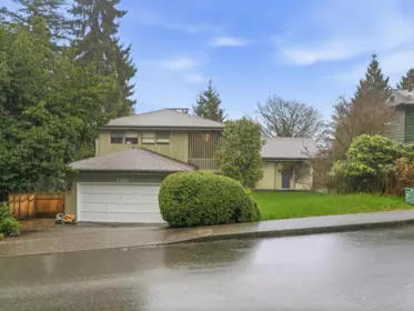 Outdoor Deck Photo of 3183 Beacon Drive, Coquitlam, BC