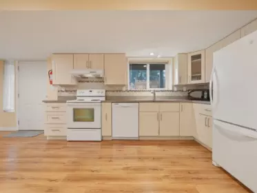 Powder Room Photo of 3183 Beacon Drive, Coquitlam, BC