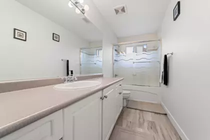 Office / Den Photo of 14451 77 Avenue, Surrey, BC