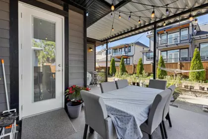 Loft / Bonus Room Photo of 18585 56 Avenue, Surrey, BC